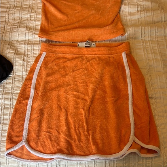 Matching set from Hollister - Picture 3 of 6